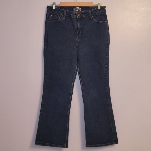 🍂 Signature by Levi Strauss Bootcut Jeans - Picture 3 of 10